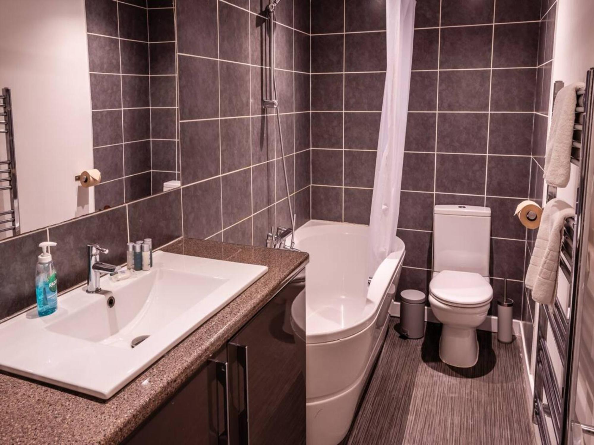 Newly Renovated Ideally Situated 2 Bedroom Flat Bournemouth Kültér fotó
