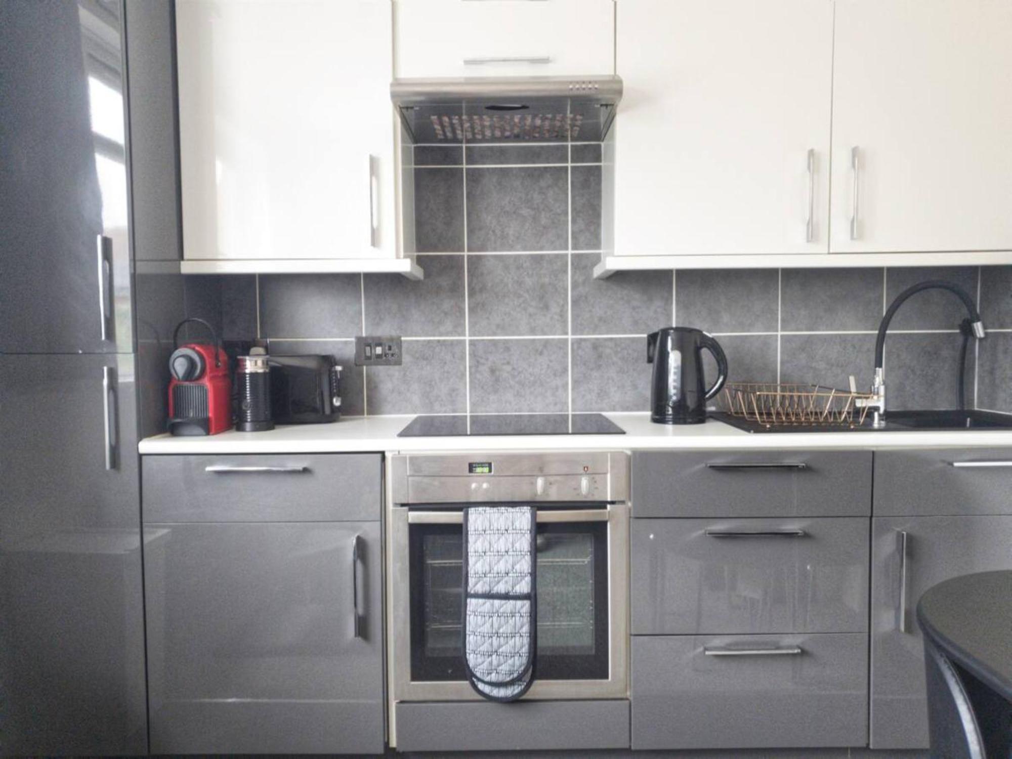 Newly Renovated Ideally Situated 2 Bedroom Flat Bournemouth Kültér fotó