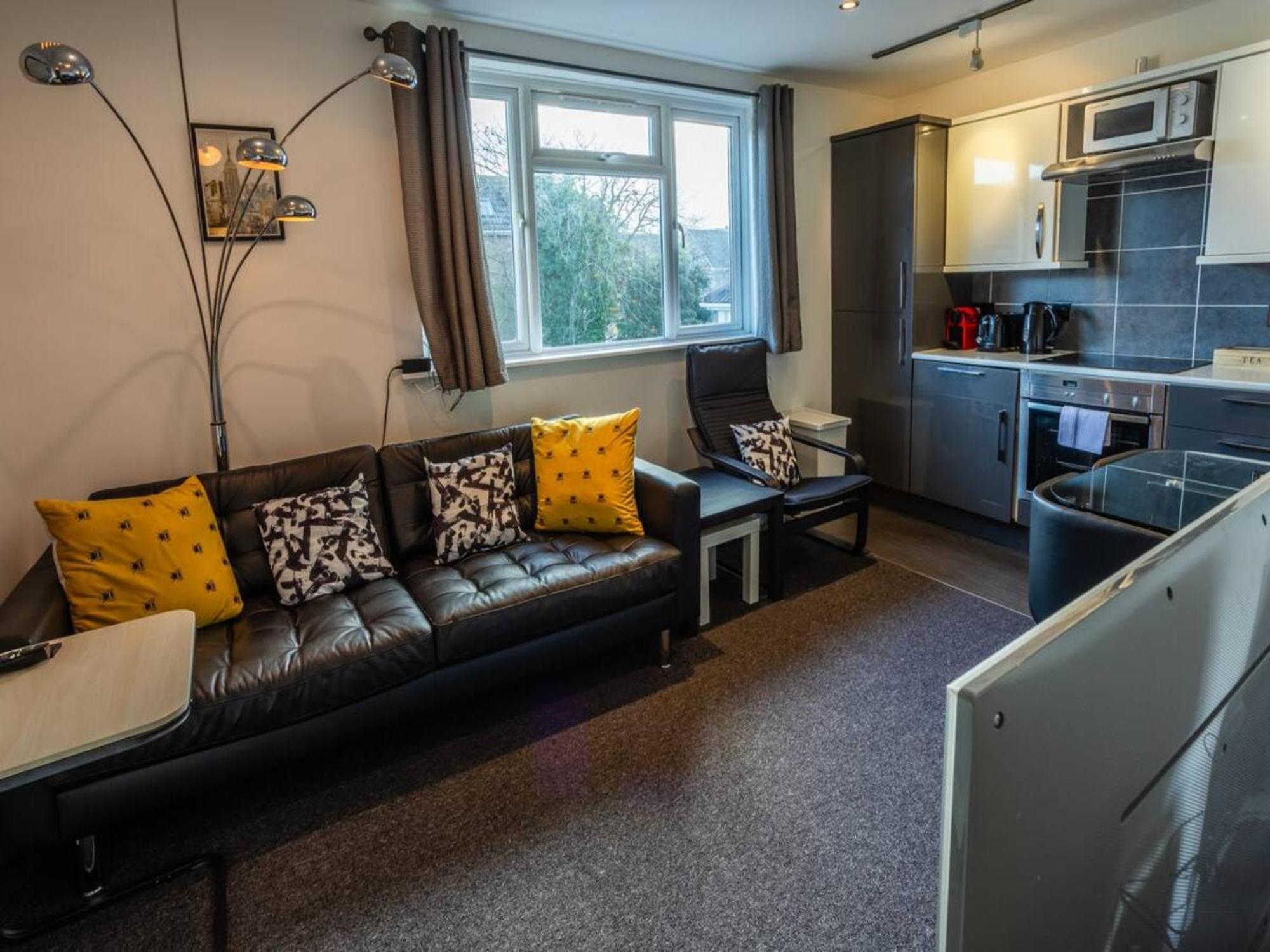 Newly Renovated Ideally Situated 2 Bedroom Flat Bournemouth Kültér fotó